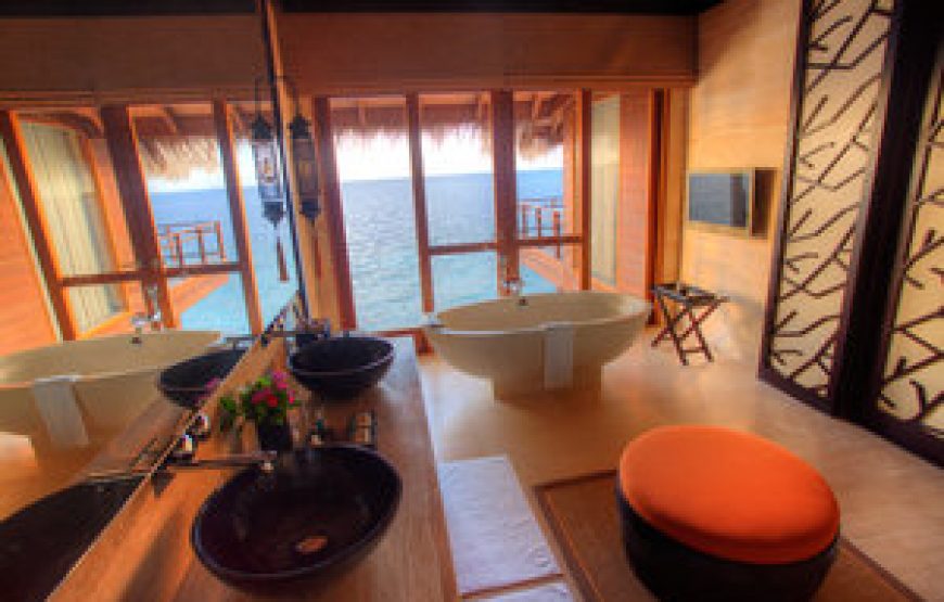 AYADA ROYAL OCEAN SUITE
