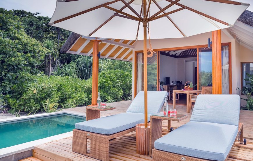 BEACH VILLA WITH POOL