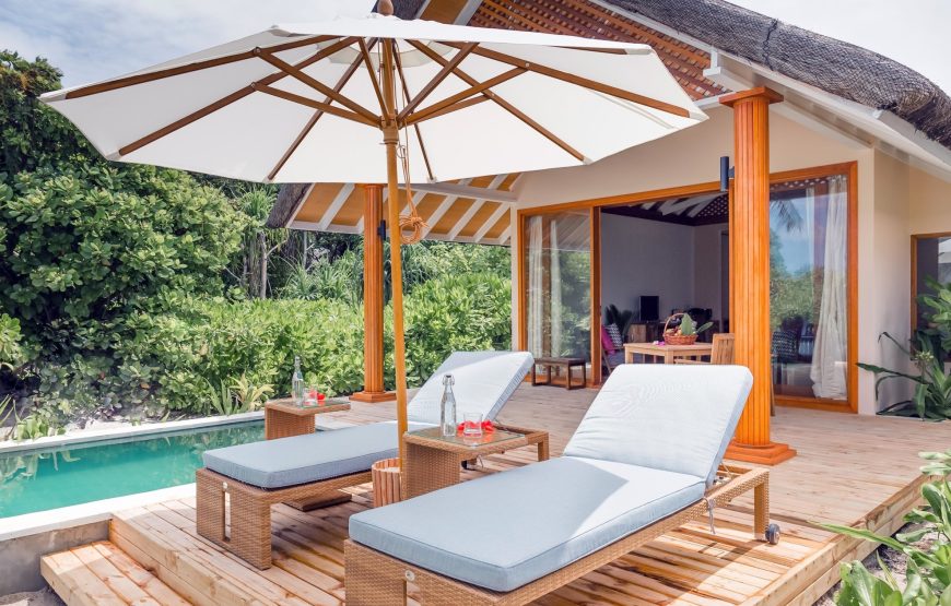 BEACH VILLA WITH POOL