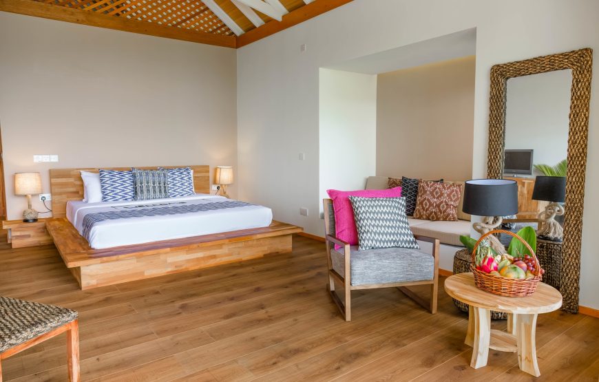 BEACH VILLA WITH POOL