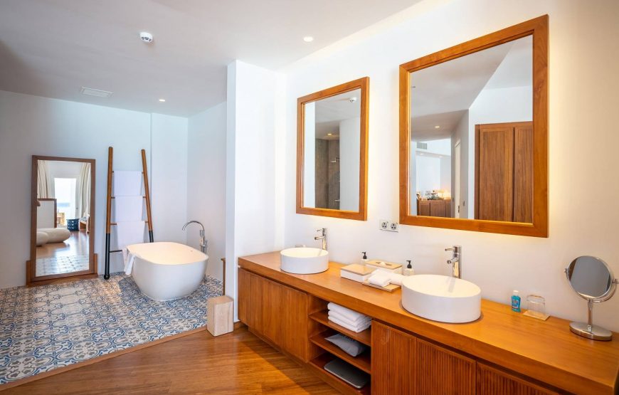 2 BEDROOM LAGOON WATER POOL VILLA