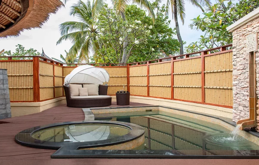 Grand Beachfront Pool Villa