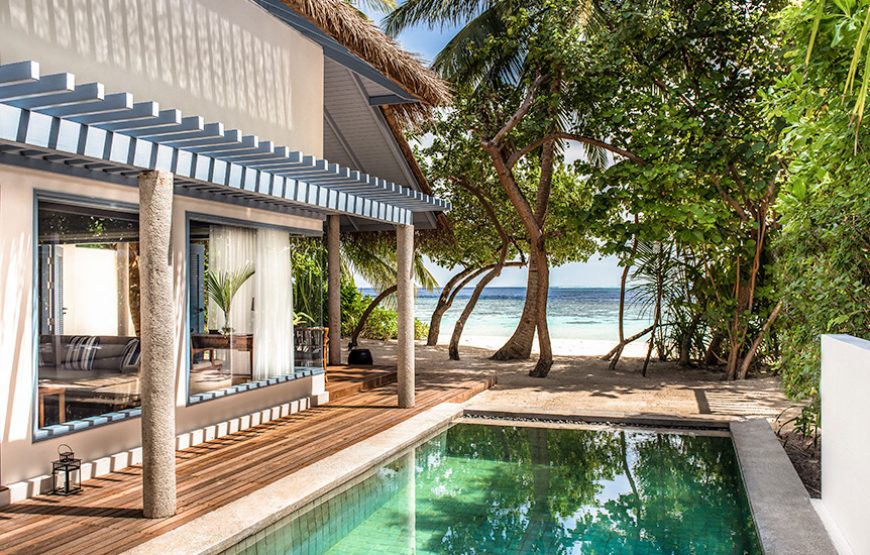 SUNSET BEACH VILLA WITH POOL