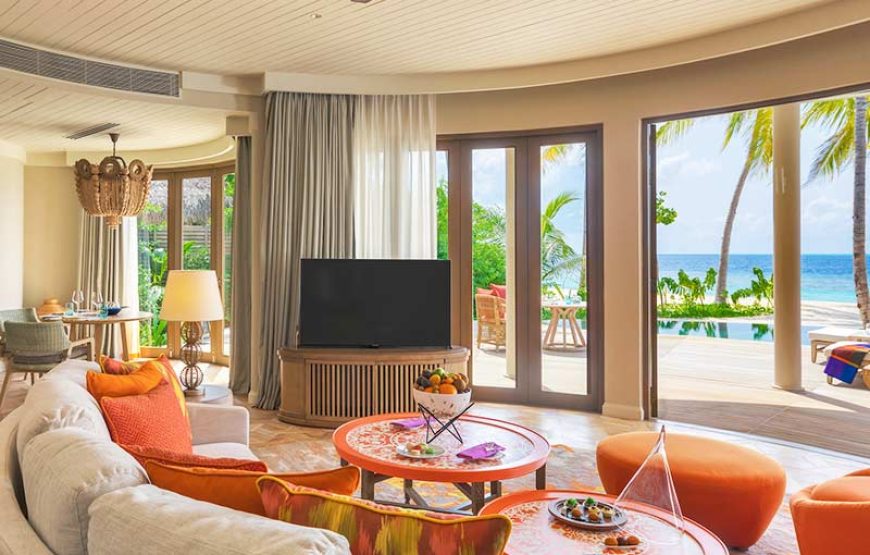 BEACH RESIDENCE WITH PRIVATE POOL