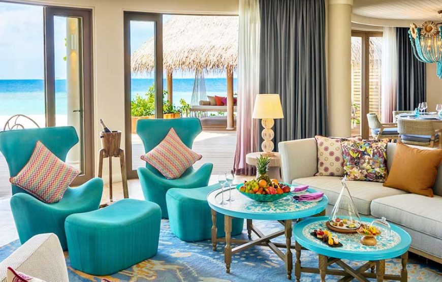 THE NAUTILUS MANSION WITH PRIVATE POOL