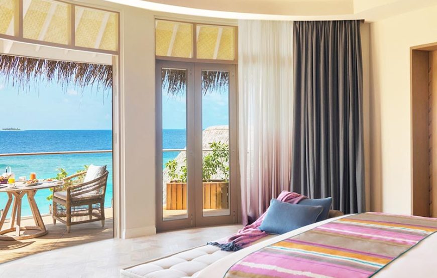 THE NAUTILUS MANSION WITH PRIVATE POOL