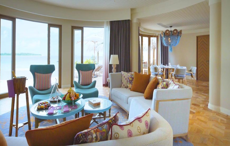 THE NAUTILUS MANSION WITH PRIVATE POOL